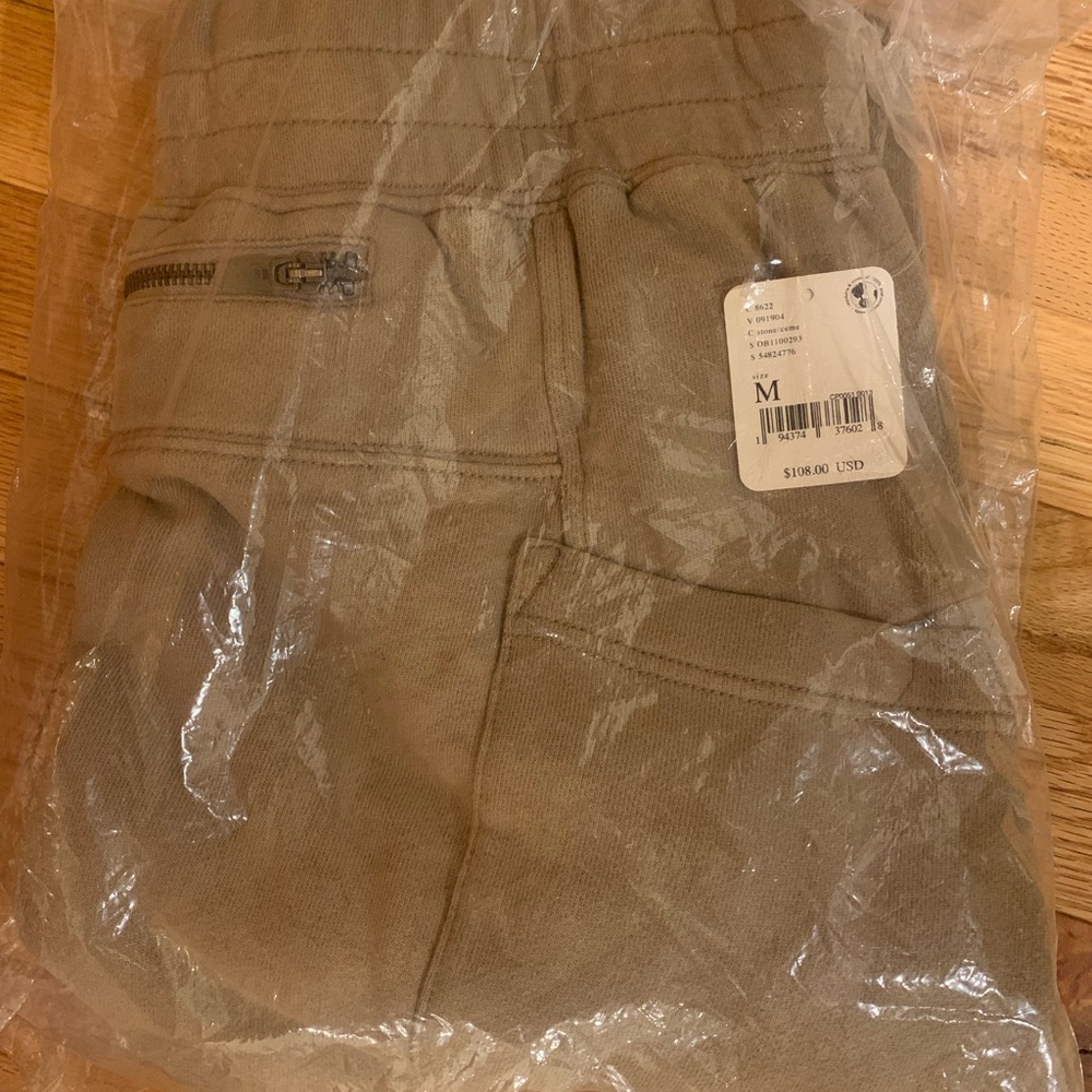 Free People June bug jogger! So comfy. Dress up or down. Perfect all year round.